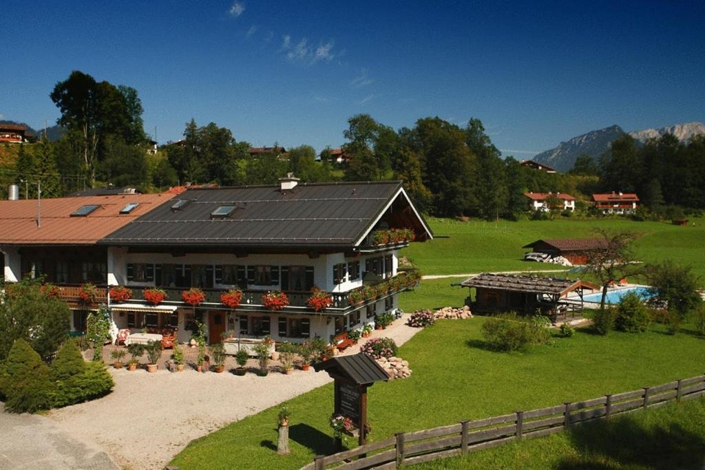 Gaestehaus Und Ferienwohnungen Egglerlehen Schoenau am Koenigsee Exterior photo