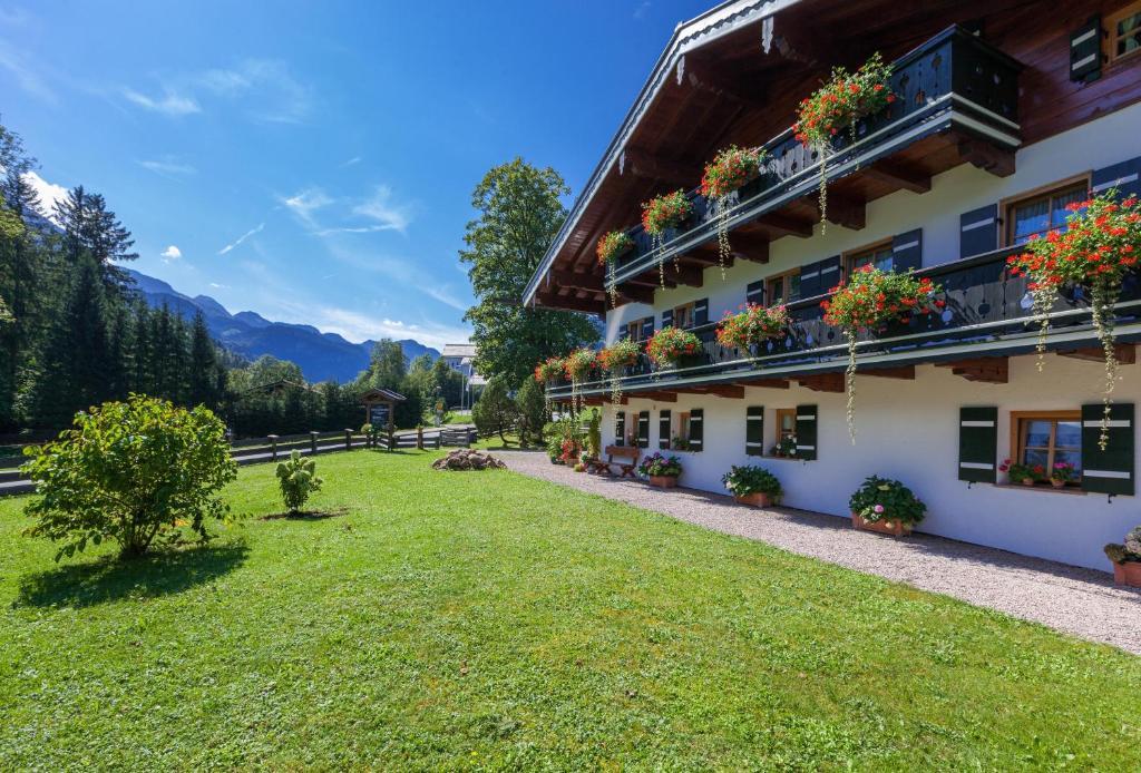 Gaestehaus Und Ferienwohnungen Egglerlehen Schoenau am Koenigsee Exterior photo